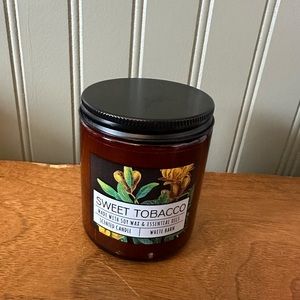 Bath and body works sweet tobacco single wick
